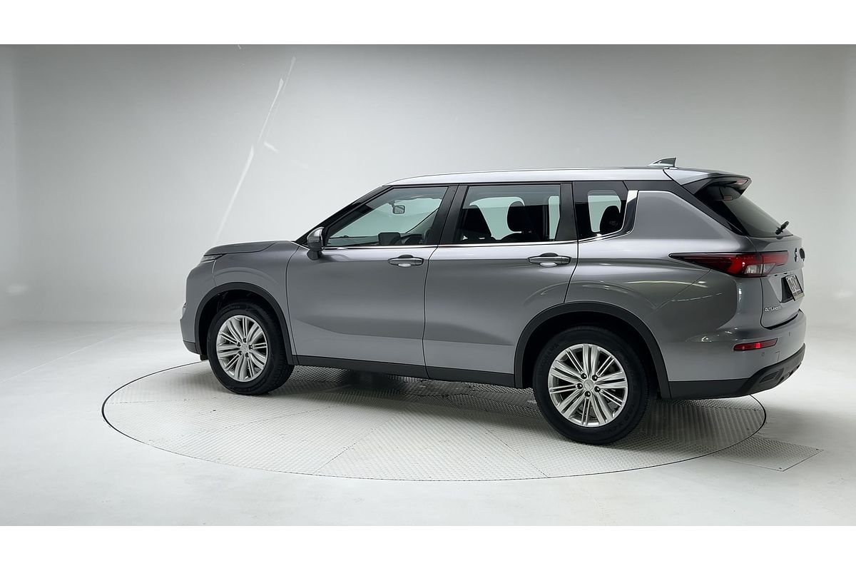 2021 Mitsubishi Outlander ES ZM