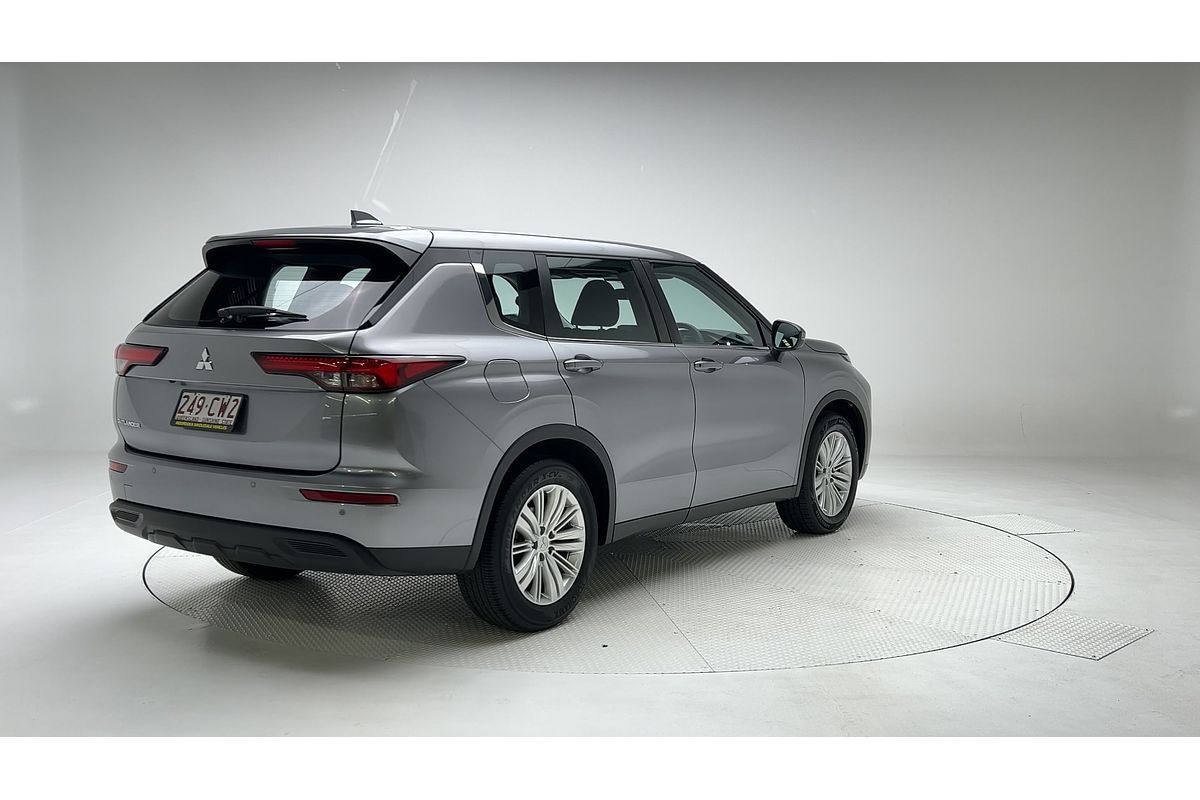 2021 Mitsubishi Outlander ES ZM