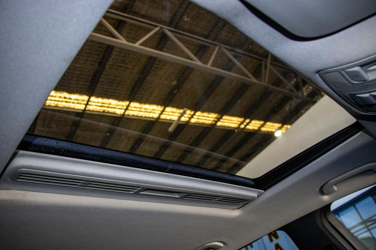 2012 Mercedes-Benz M-Class ML250 BlueTEC W166