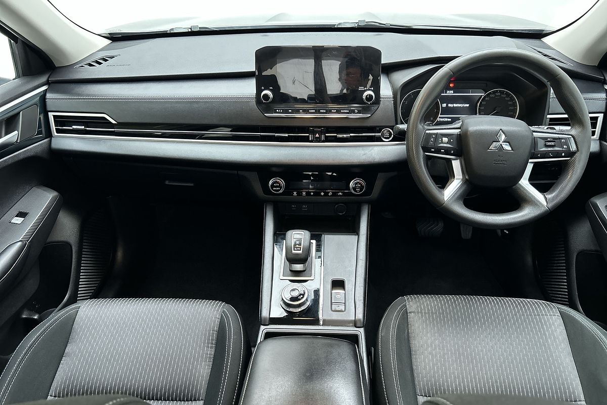 2021 Mitsubishi Outlander ES ZM