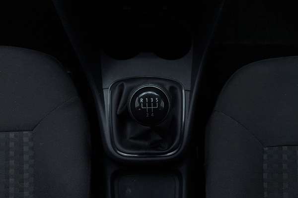 2015 Volkswagen Polo 66 TSI TRENDLINE 6R MY16