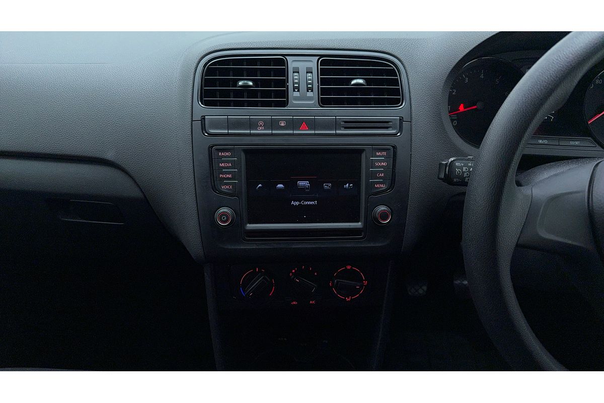 2015 Volkswagen Polo 66 TSI TRENDLINE 6R MY16