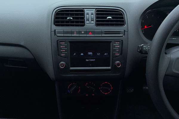 2015 Volkswagen Polo 66 TSI TRENDLINE 6R MY16