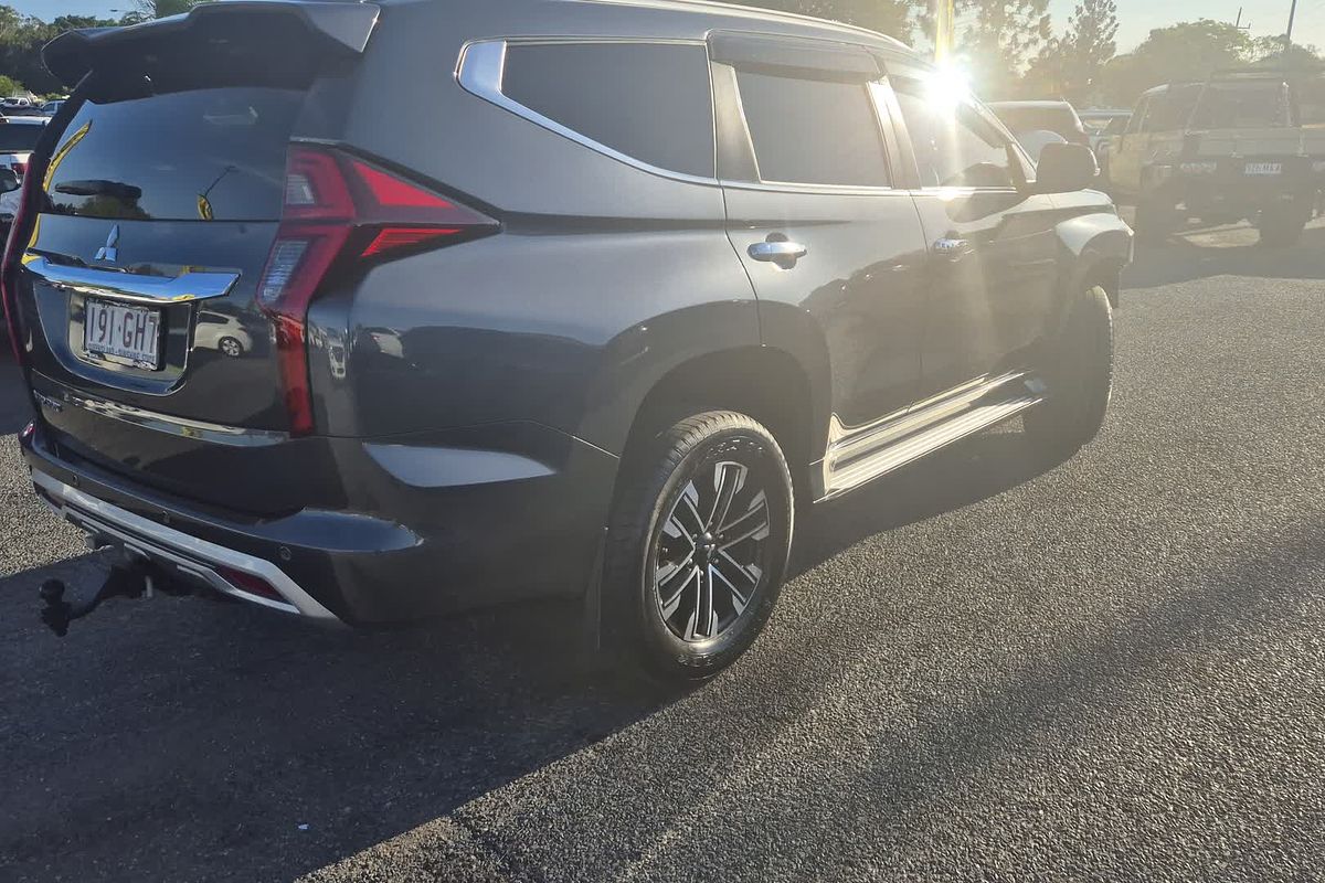 2022 Mitsubishi Pajero Sport GLS QF