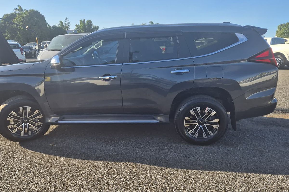 2022 Mitsubishi Pajero Sport GLS QF