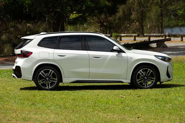 2024 BMW X1 xDrive20i M Sport U11