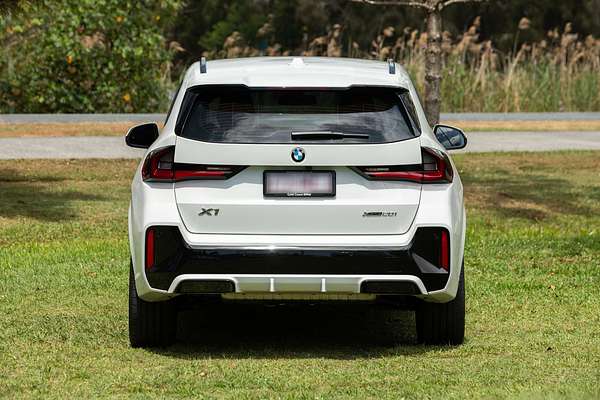 2024 BMW X1 xDrive20i M Sport U11