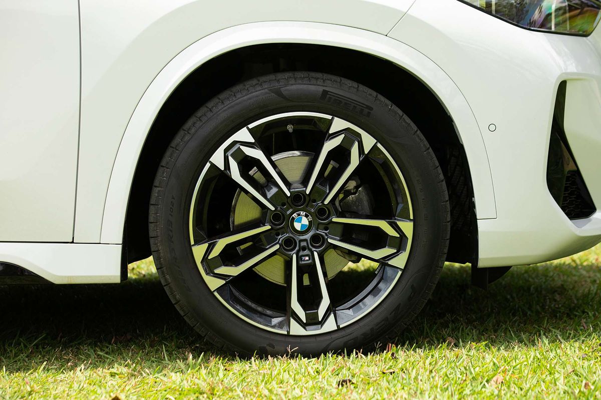2024 BMW X1 xDrive20i M Sport U11