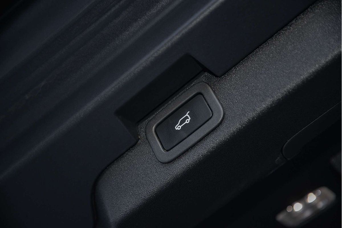 2018 Land Rover Discovery SD4 HSE (177kW) MY18
