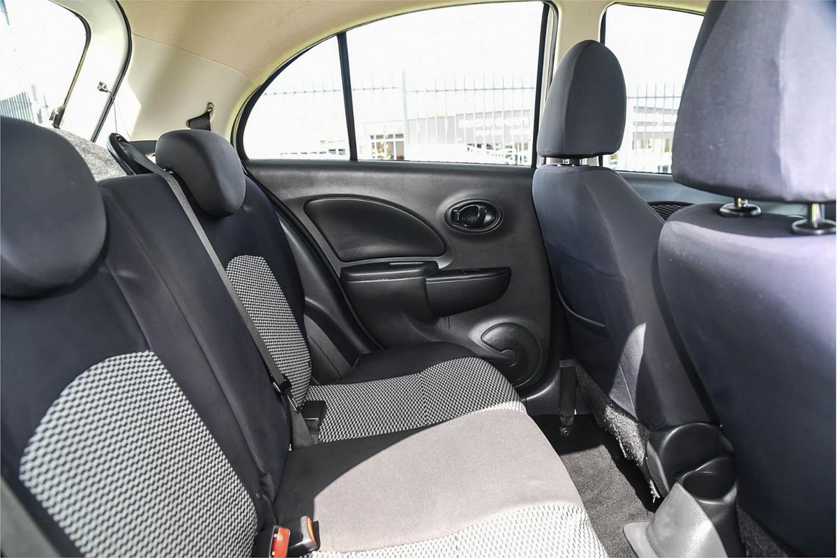 2015 Nissan Micra ST K13