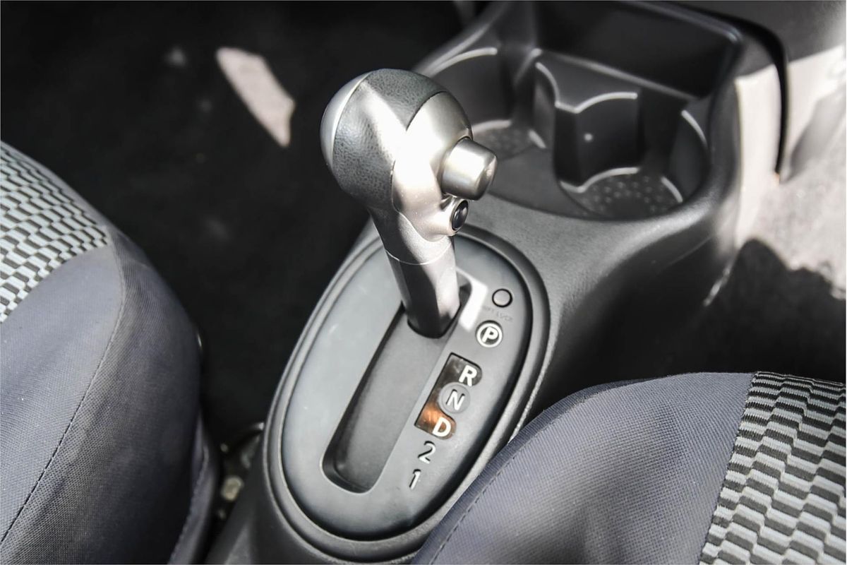2015 Nissan Micra ST K13