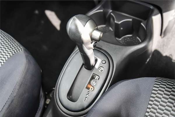 2015 Nissan Micra ST K13