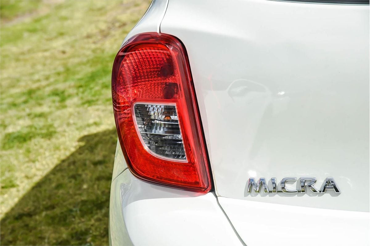 2015 Nissan Micra ST K13