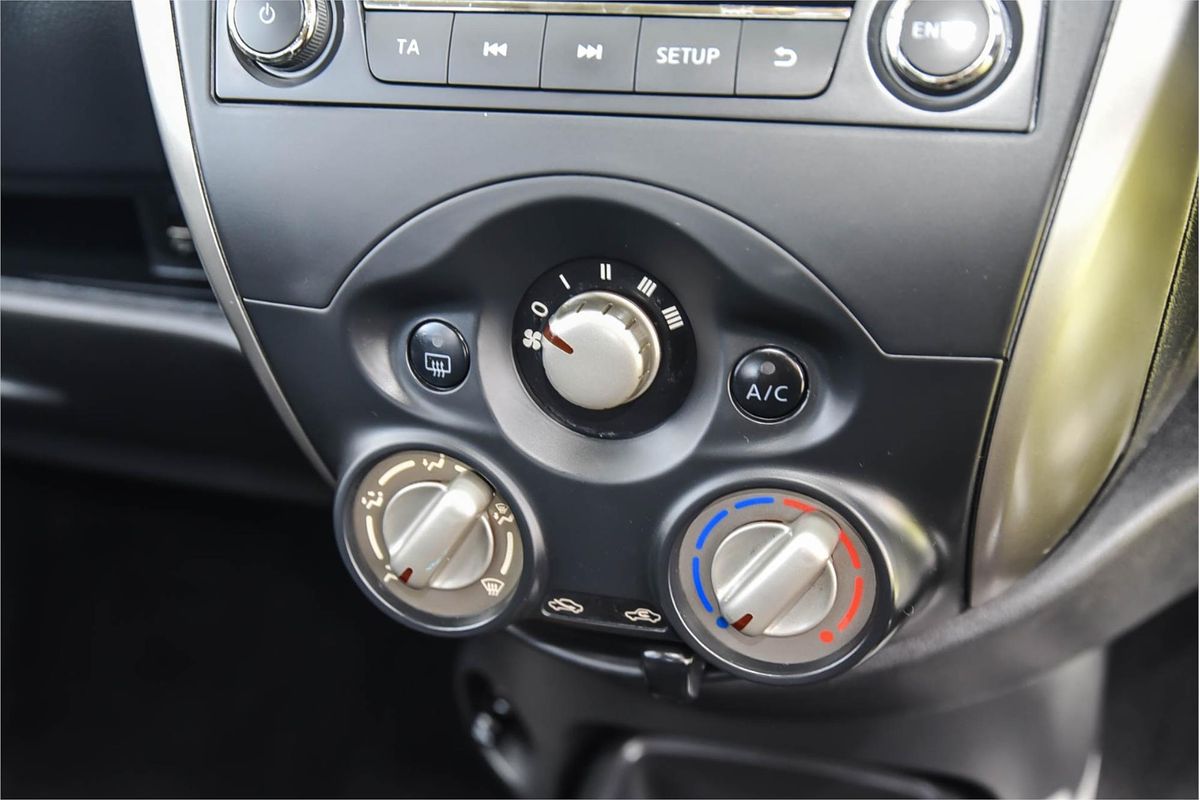 2015 Nissan Micra ST K13