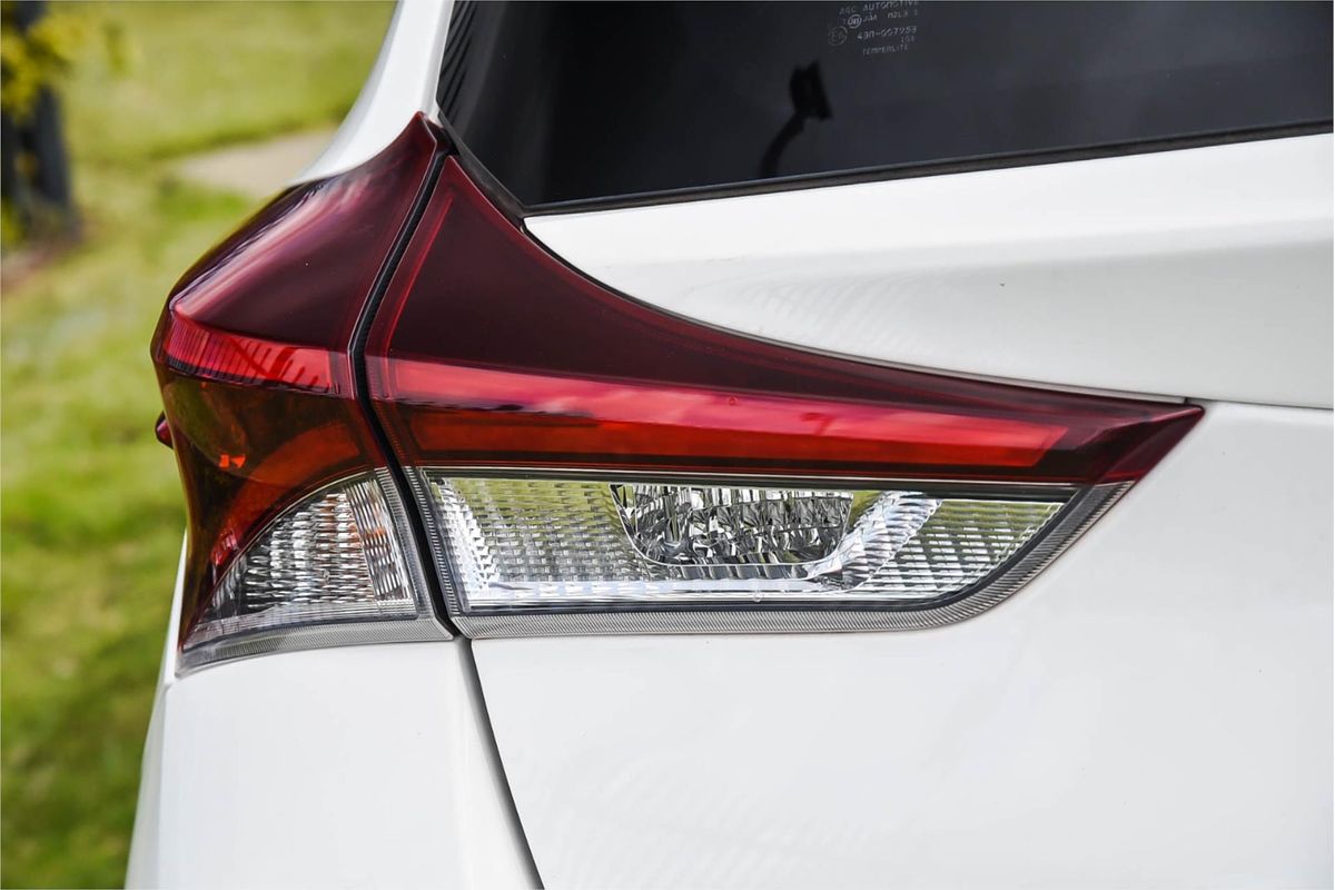 2016 Toyota Corolla Ascent Sport ZRE182R