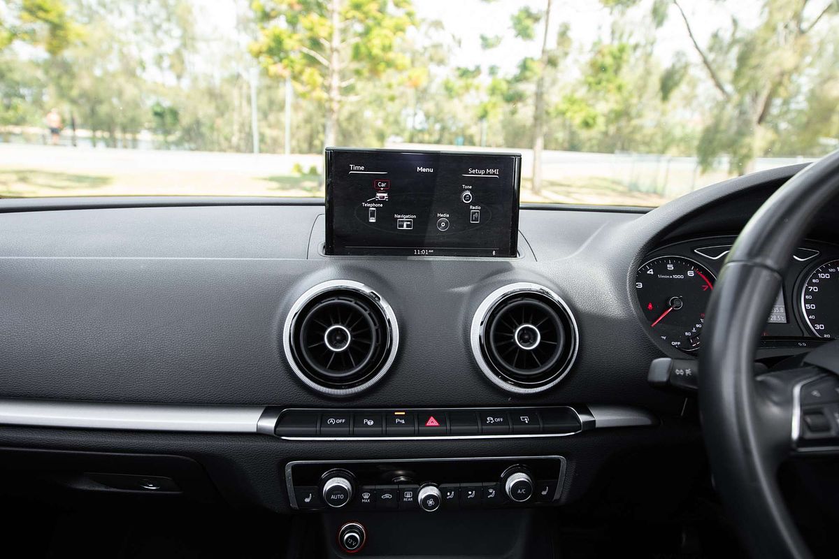 2015 Audi A3 Attraction 8V