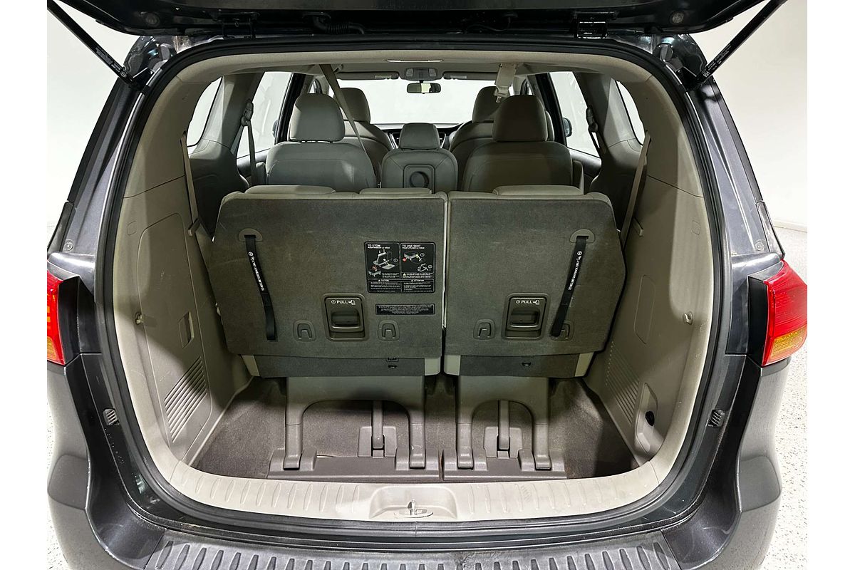 2015 Kia Carnival S YP