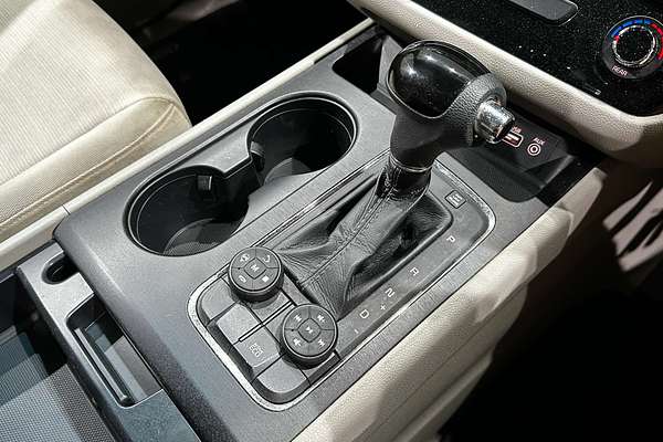 2015 Kia Carnival S YP