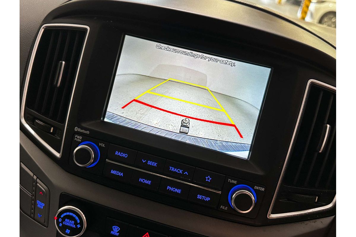2019 Hyundai iMax Active TQ4
