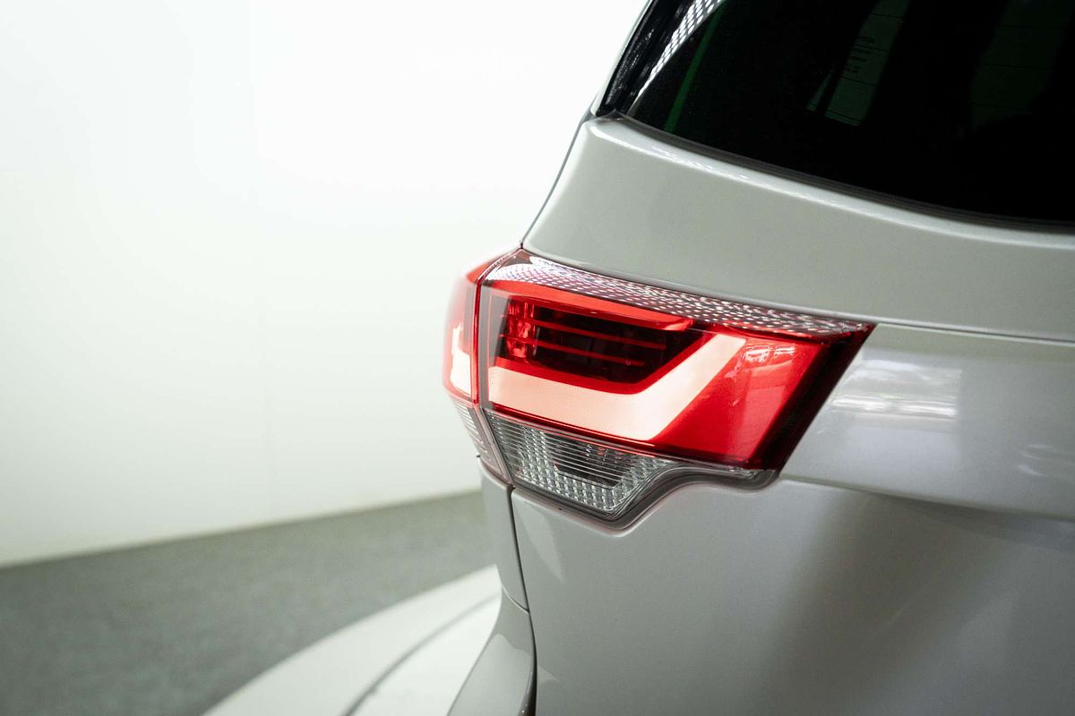 2017 Toyota Kluger Grande GSU55R