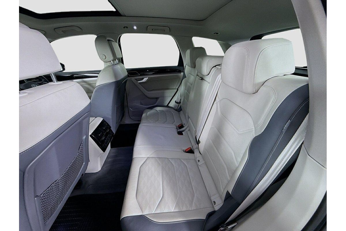 2022 Volkswagen Touareg 210TDI Elegance CR