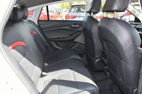 2024 MG MG5 Essence