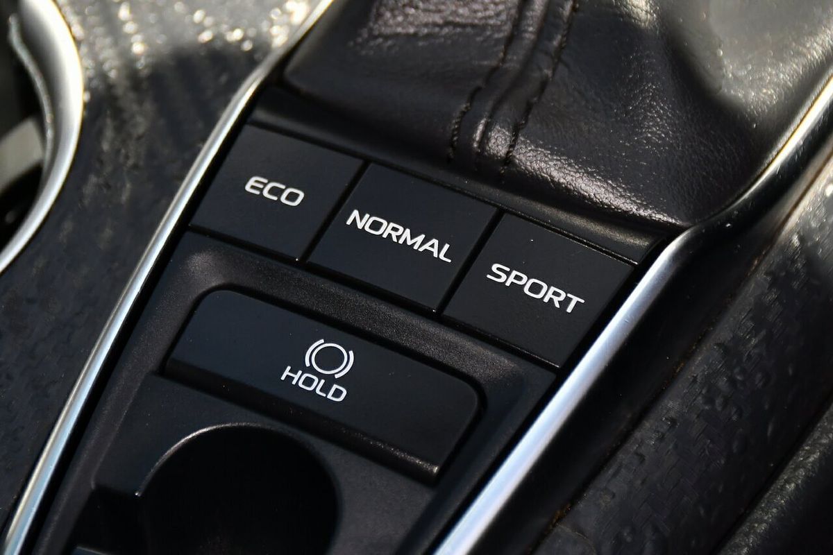 2021 Toyota Camry SX GSV70R