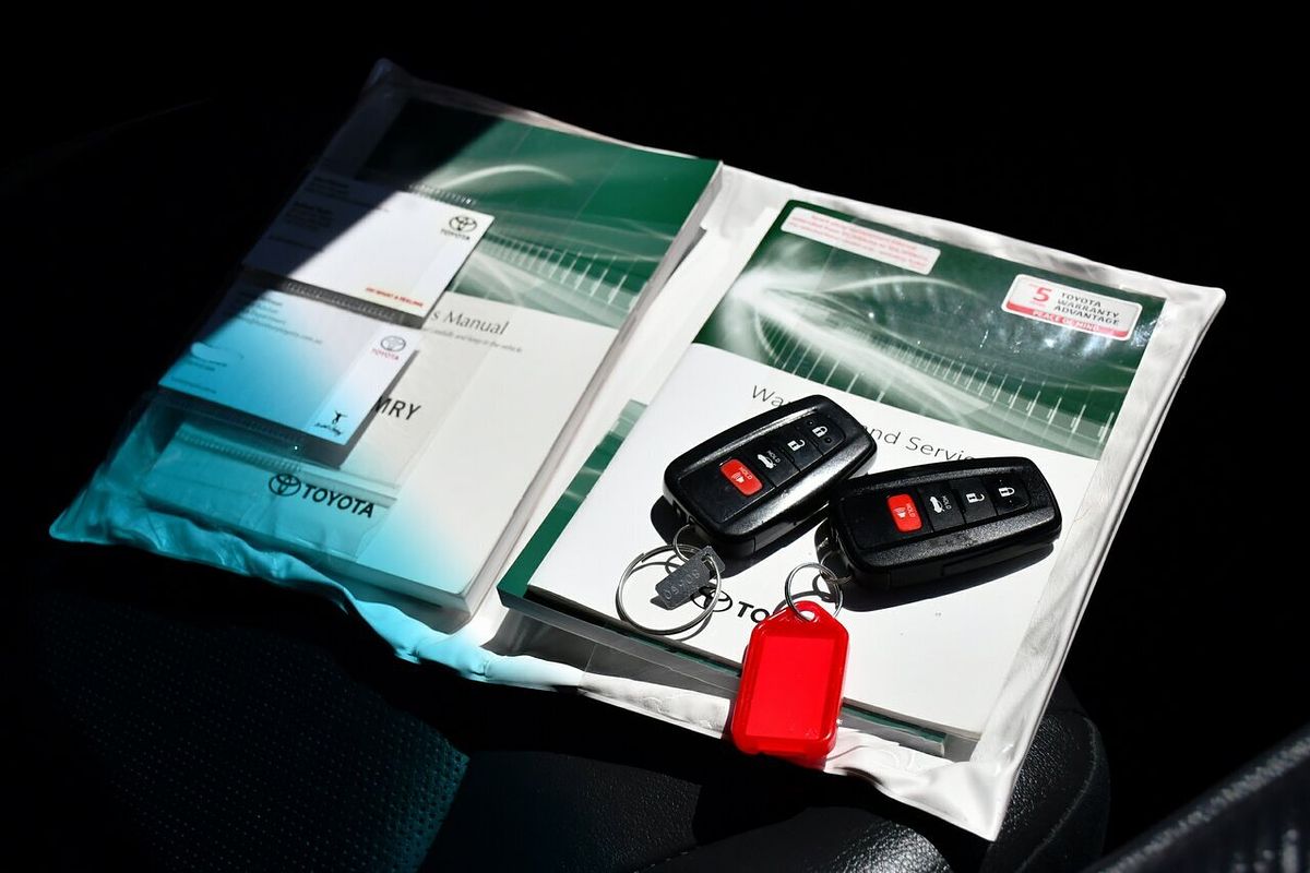 2021 Toyota Camry SX GSV70R