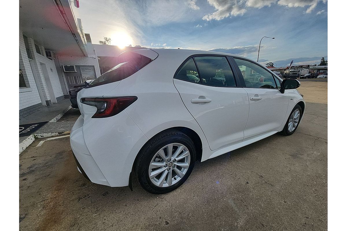 2024 Toyota Corolla Ascent Sport Hybrid ZWE219R