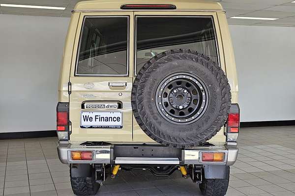 2021 Toyota Landcruiser GXL Troopcarrier VDJ78R