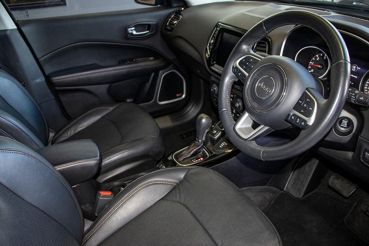 2018 Jeep Compass Limited M6