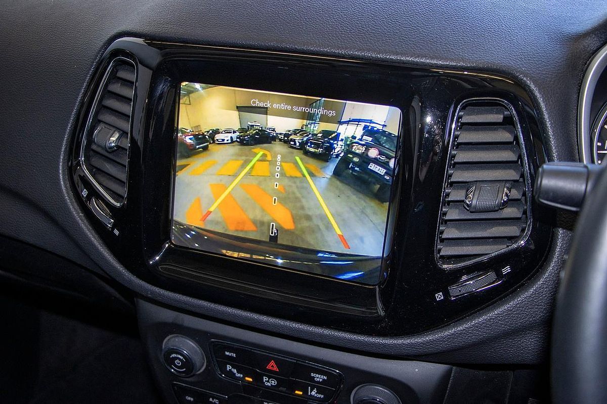 2018 Jeep Compass Limited M6