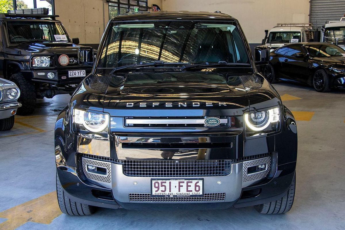 2022 Land Rover Defender 110 D300 SE L663
