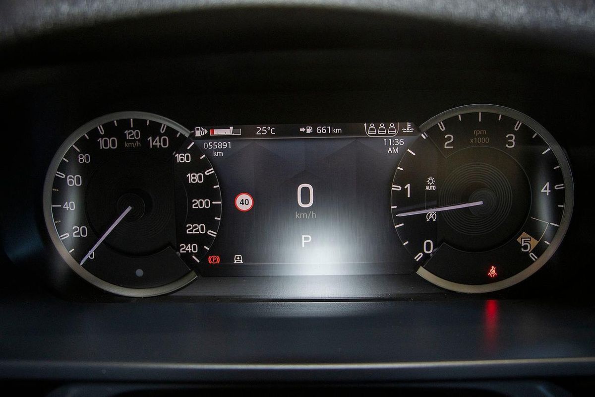 2022 Land Rover Defender 110 D300 SE L663