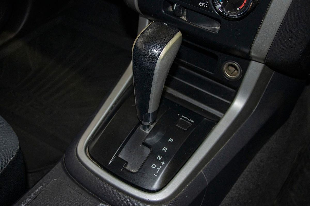 2014 Isuzu D-MAX SX High Ride Rear Wheel Drive