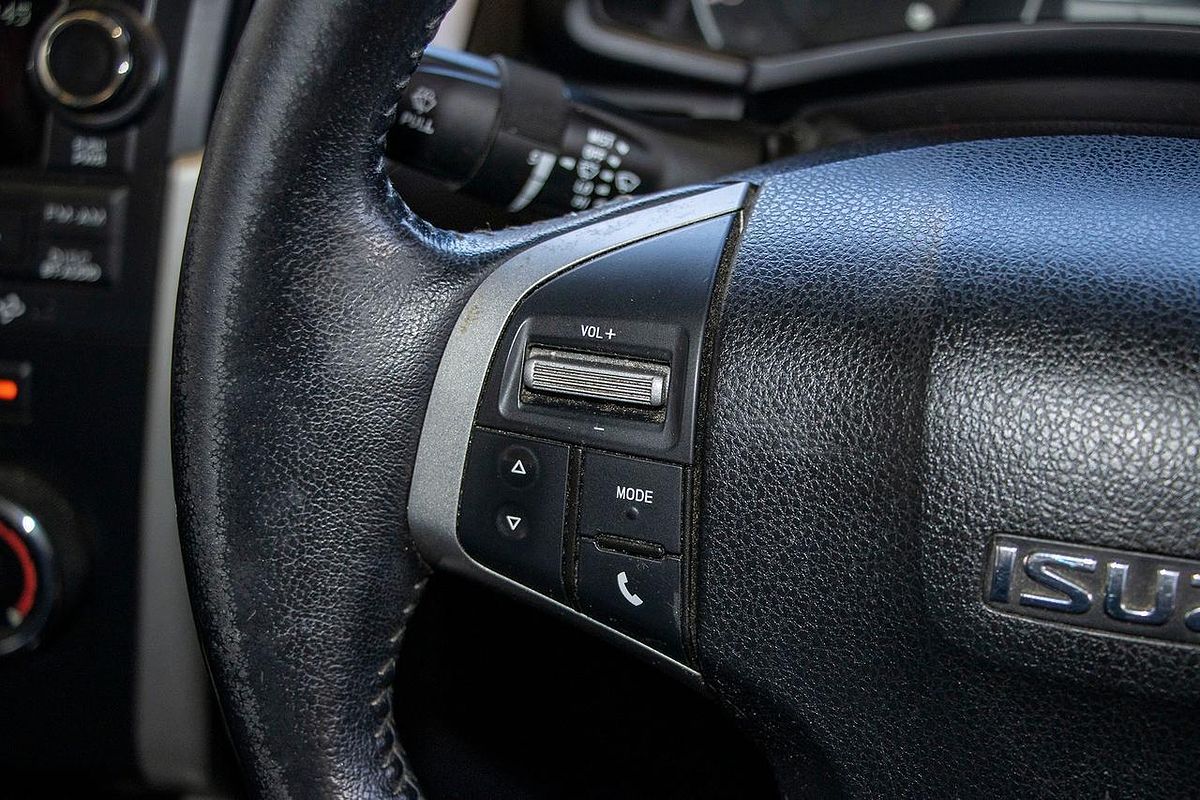 2014 Isuzu D-MAX SX High Ride Rear Wheel Drive