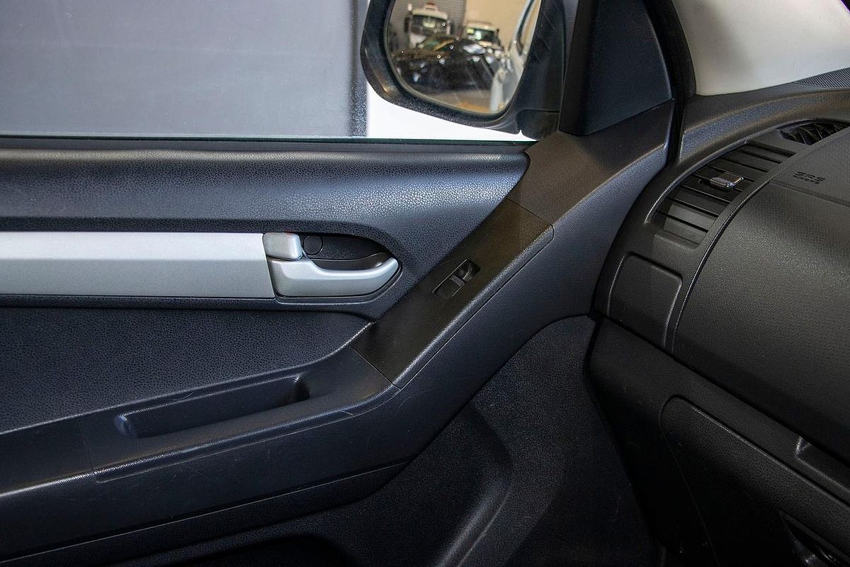 2014 Isuzu D-MAX SX High Ride Rear Wheel Drive