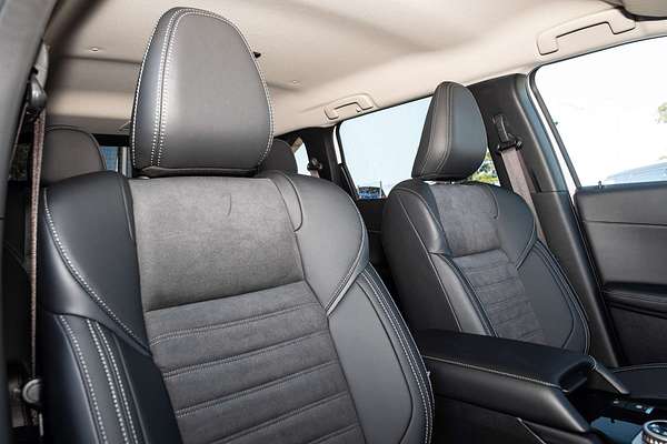 2025 Mitsubishi Outlander Aspire ZM