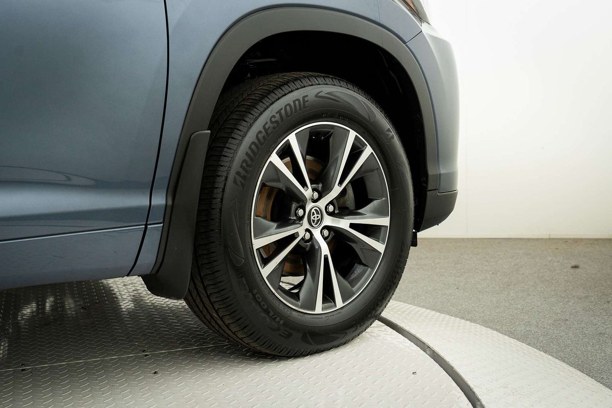 2017 Toyota Kluger GX GSU50R