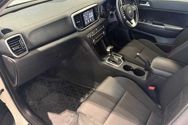 2020 Kia Sportage S QL