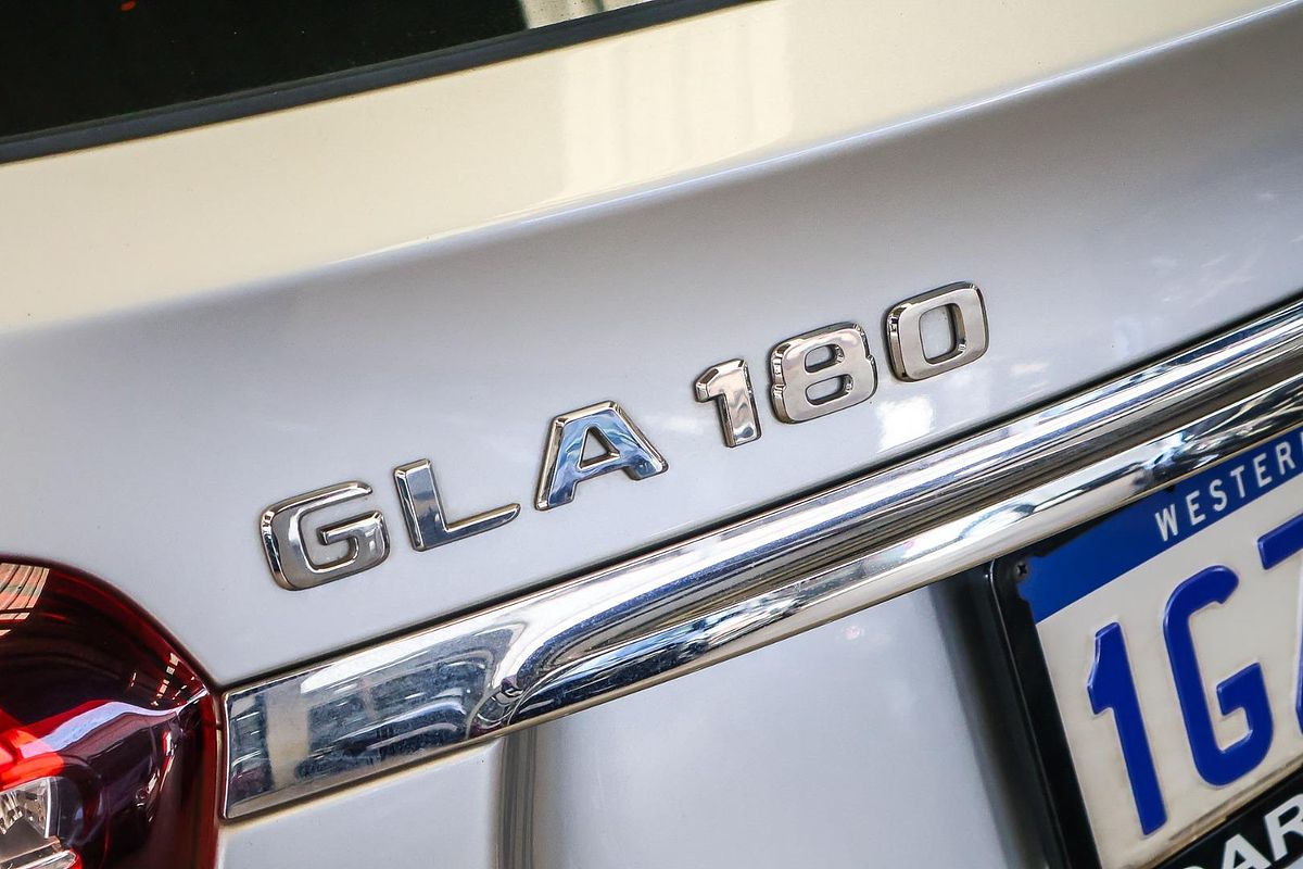 2018 Mercedes-Benz GLA-Class GLA180 X156