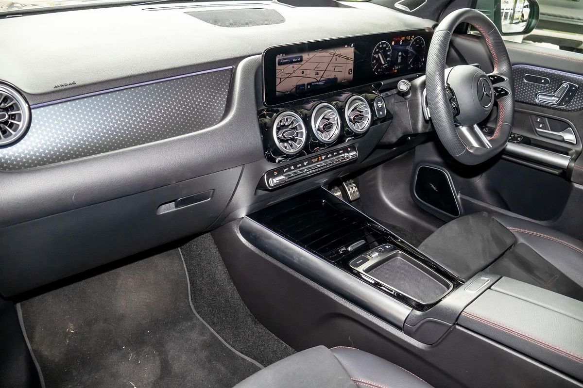 2024 Mercedes-Benz GLA-Class GLA200 H247