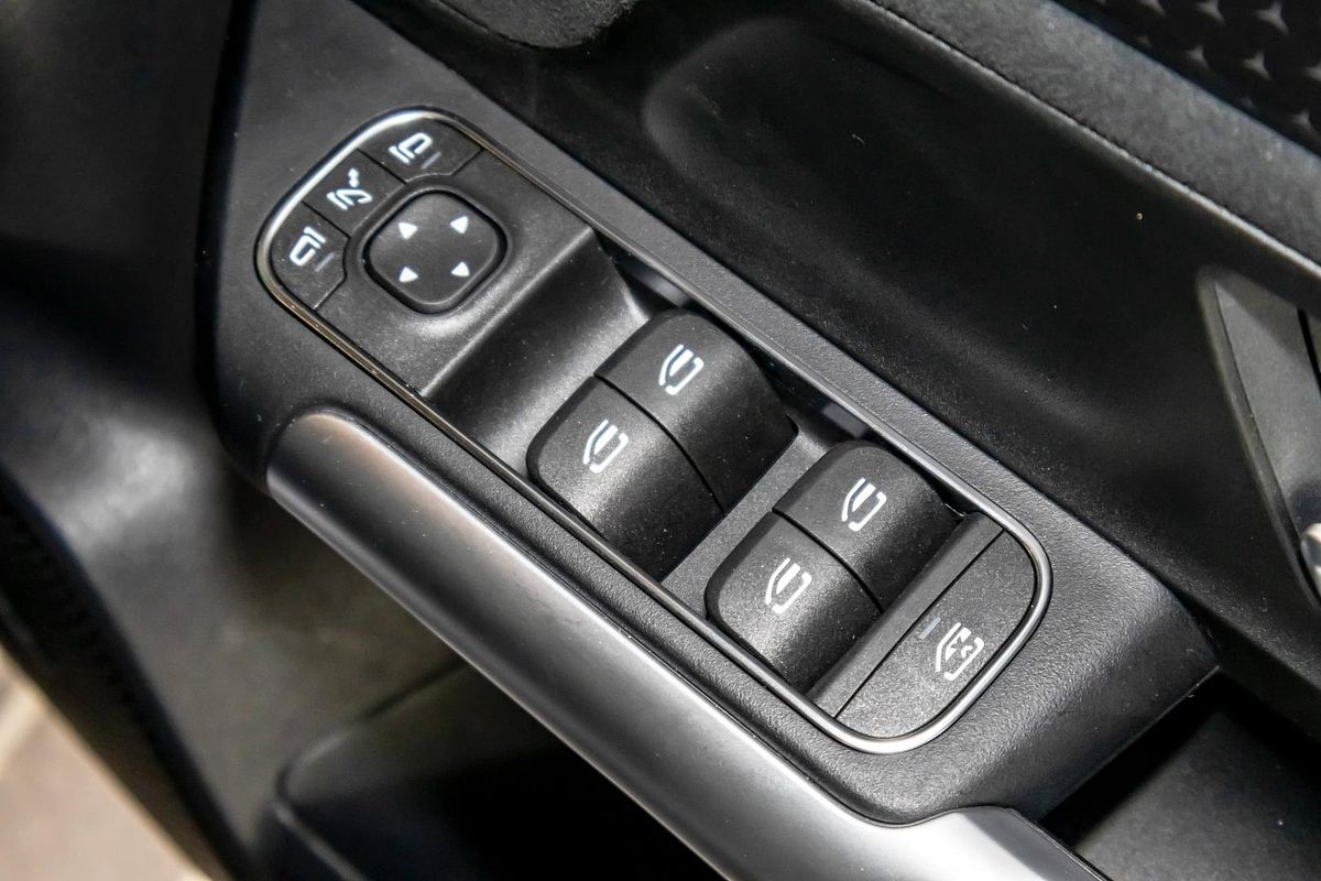 2024 Mercedes-Benz GLA-Class GLA200 H247