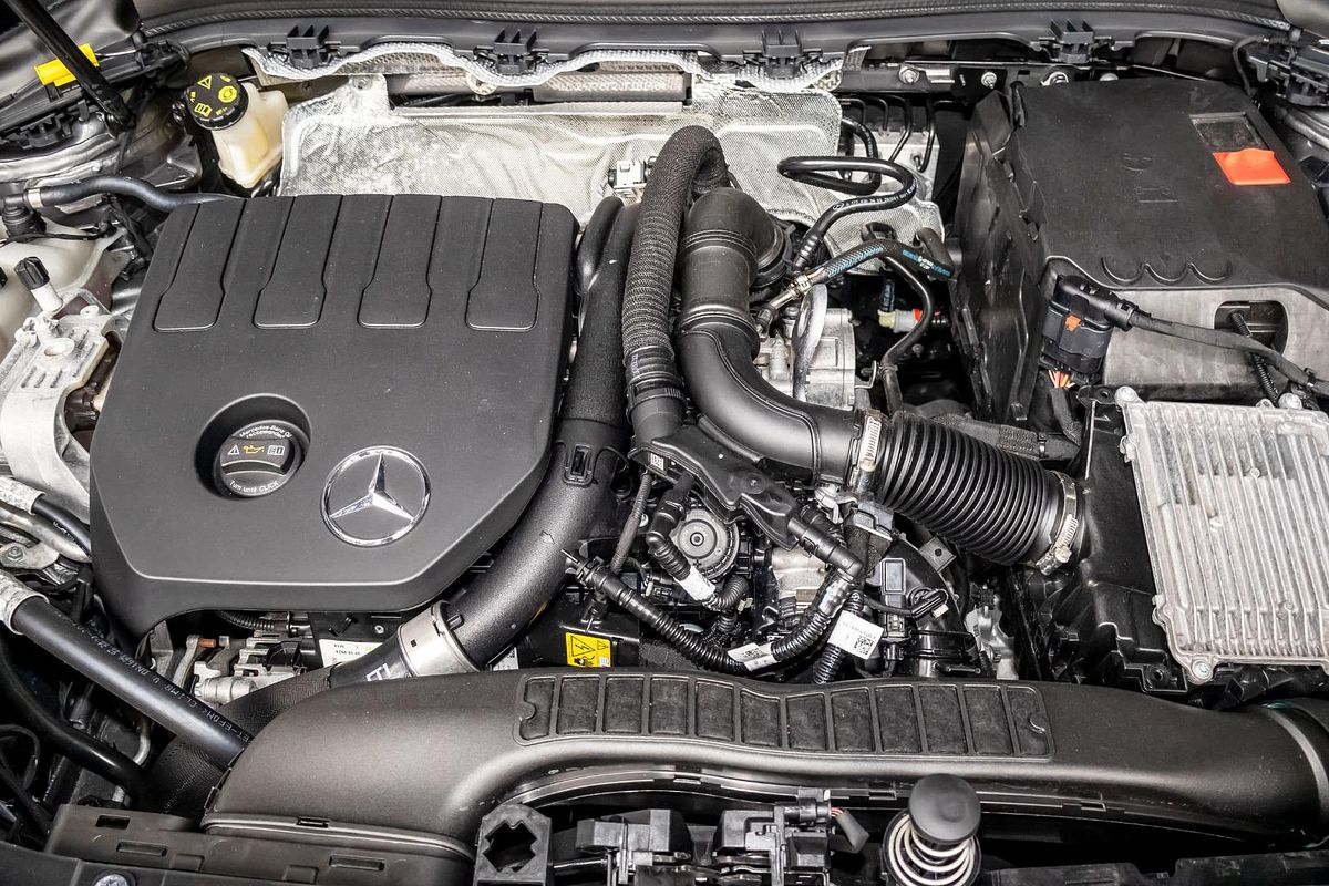 2024 Mercedes-Benz GLA-Class GLA200 H247