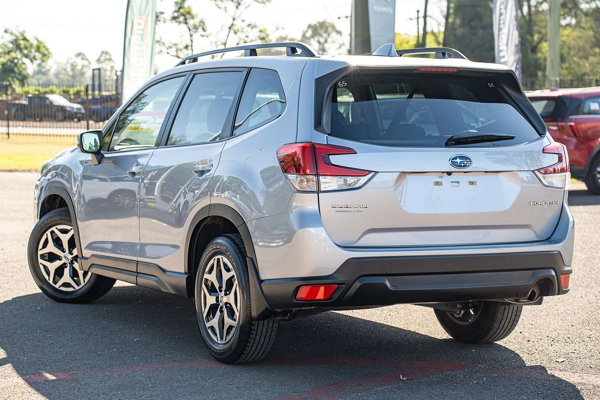 2023 Subaru Forester 2.5i S5