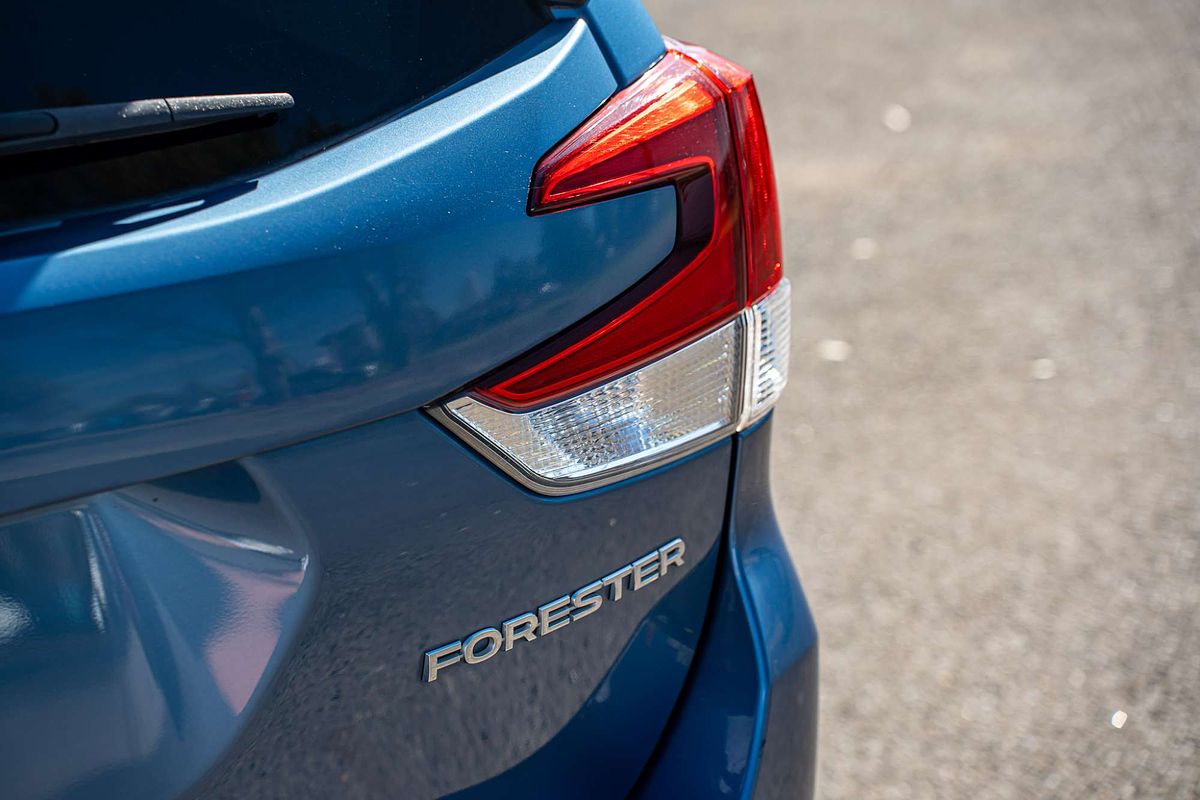 2018 Subaru Forester 2.5i-S S5