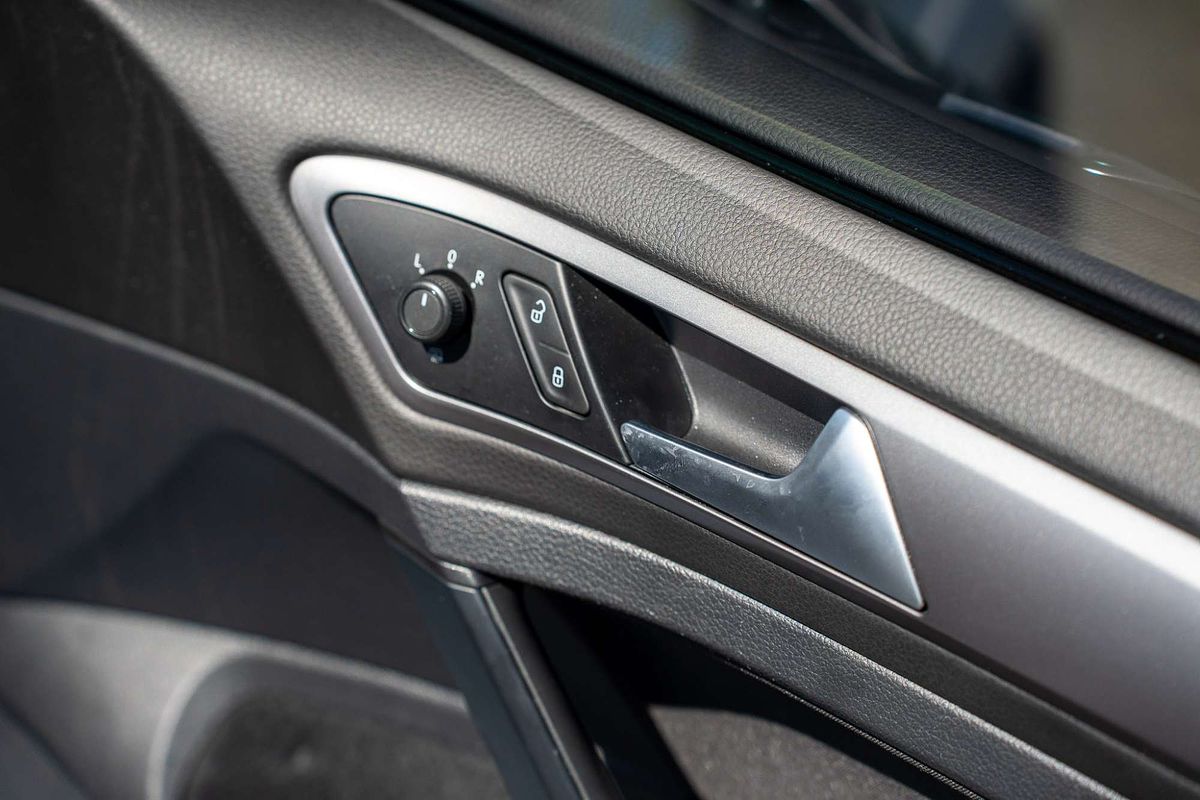 2015 Volkswagen Golf 92TSI 7