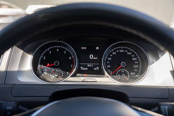 2015 Volkswagen Golf 92TSI 7