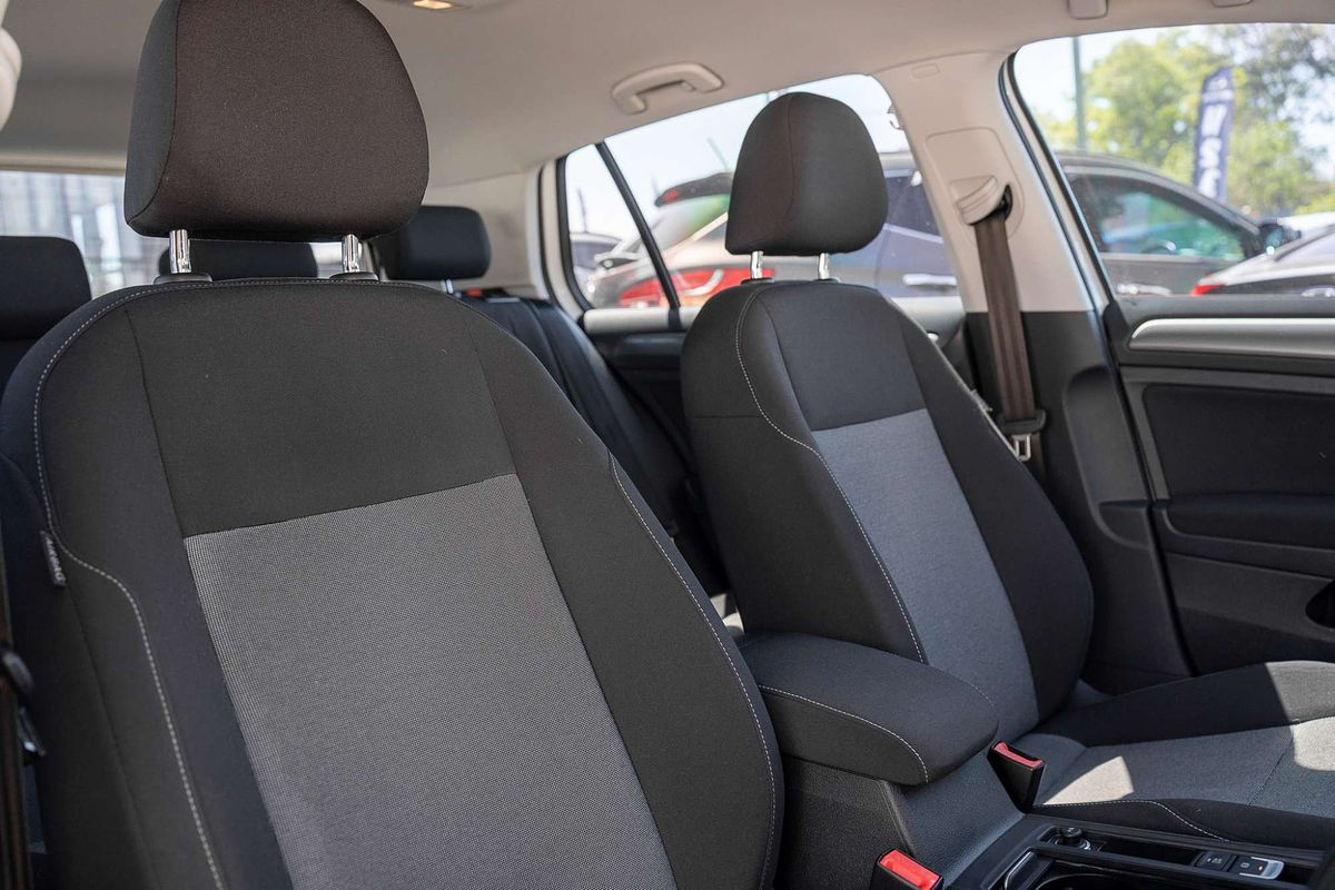 2015 Volkswagen Golf 92TSI 7
