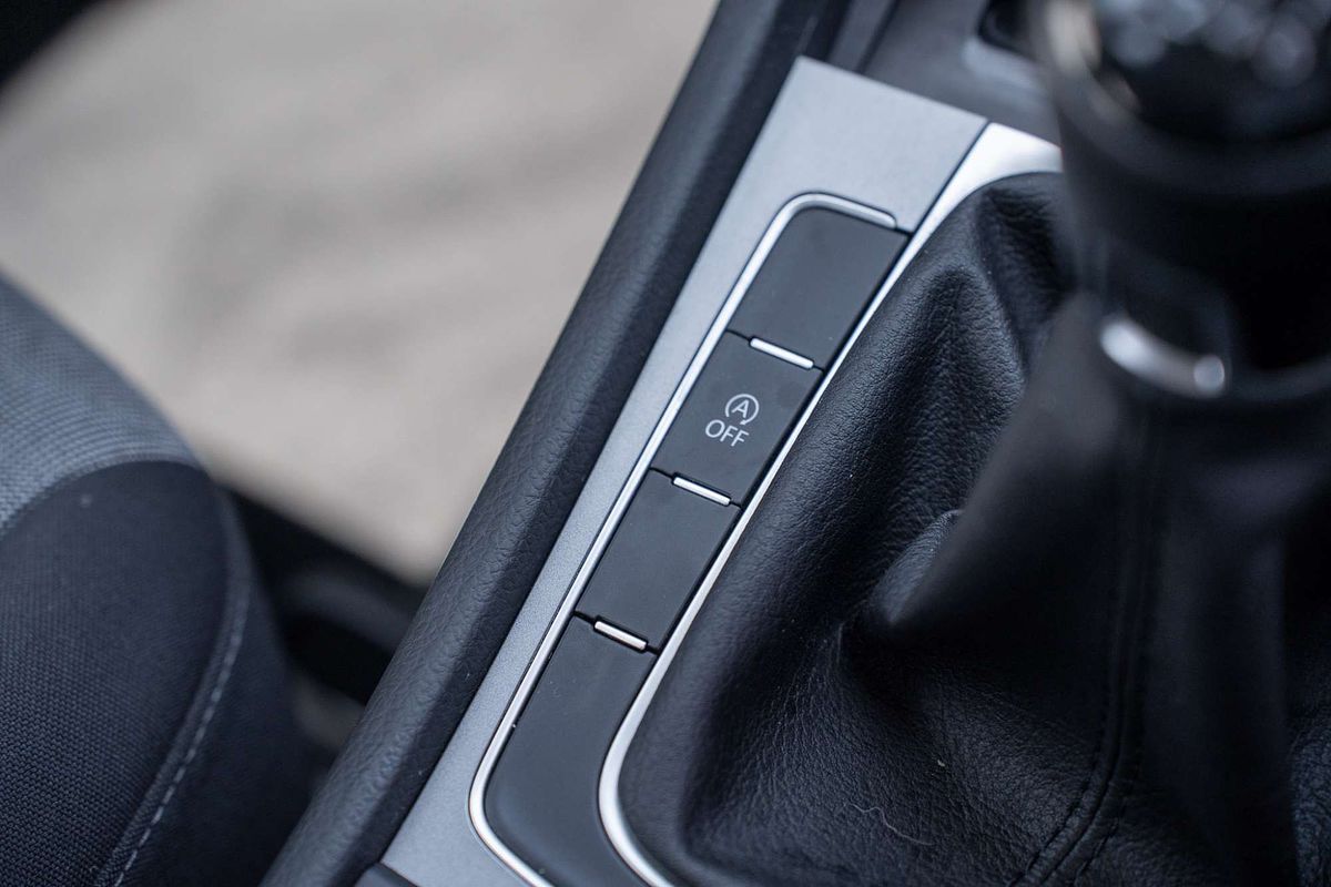 2015 Volkswagen Golf 92TSI 7